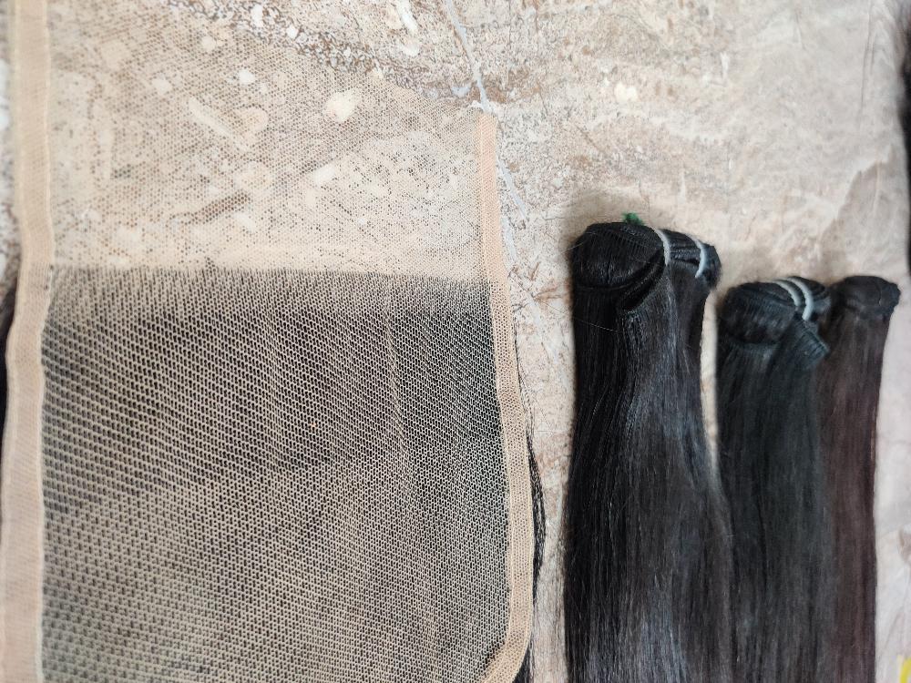 Straight human hair bundles with closure - Hair Trends India