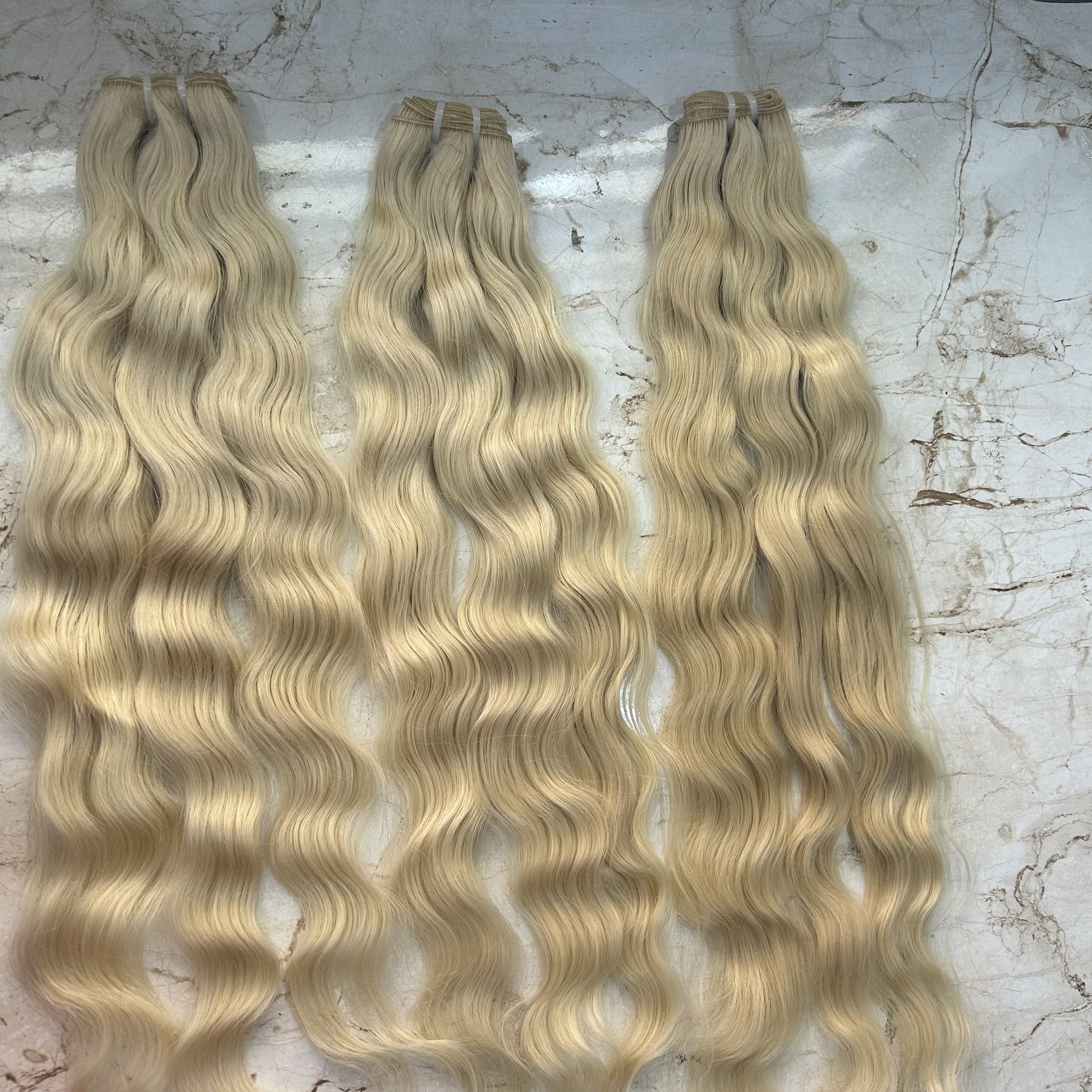 613 Blonde Wavy Human Hair Bundles - Hair Trends India