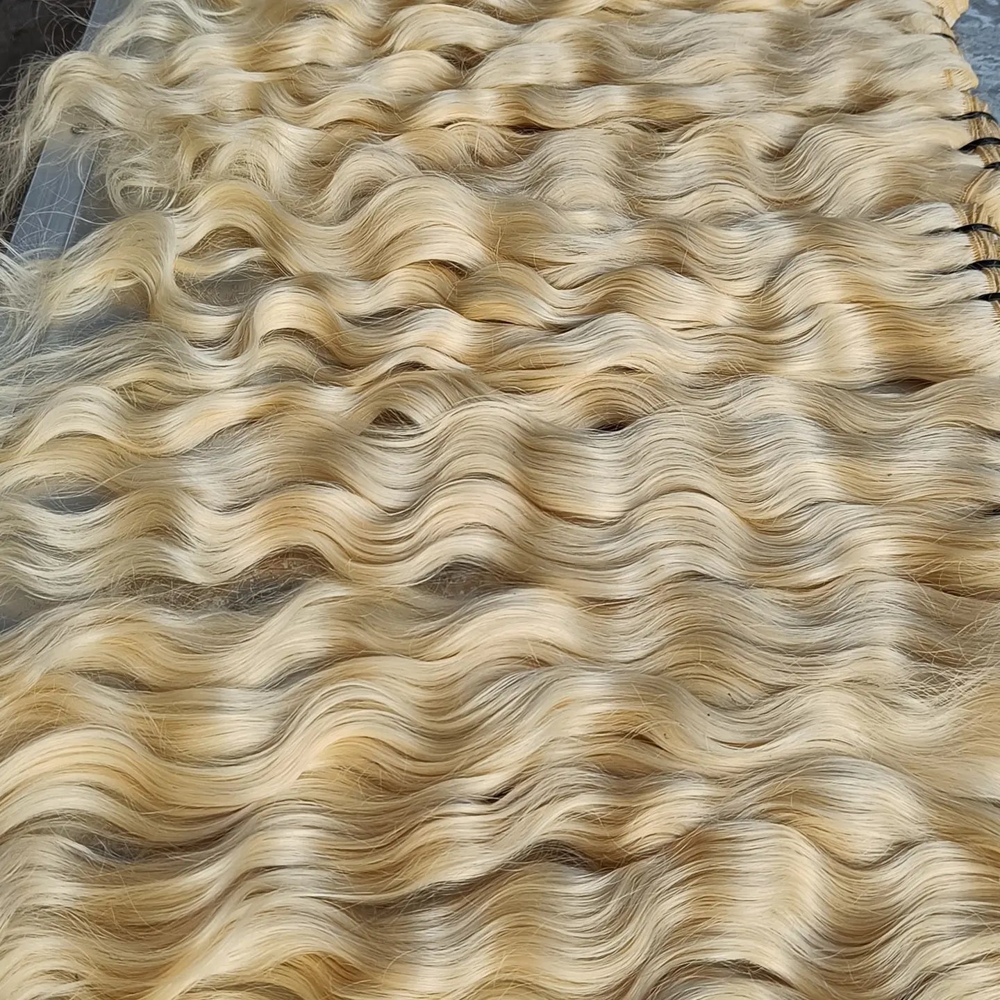 613 Curly Blonde Human Hair bundles