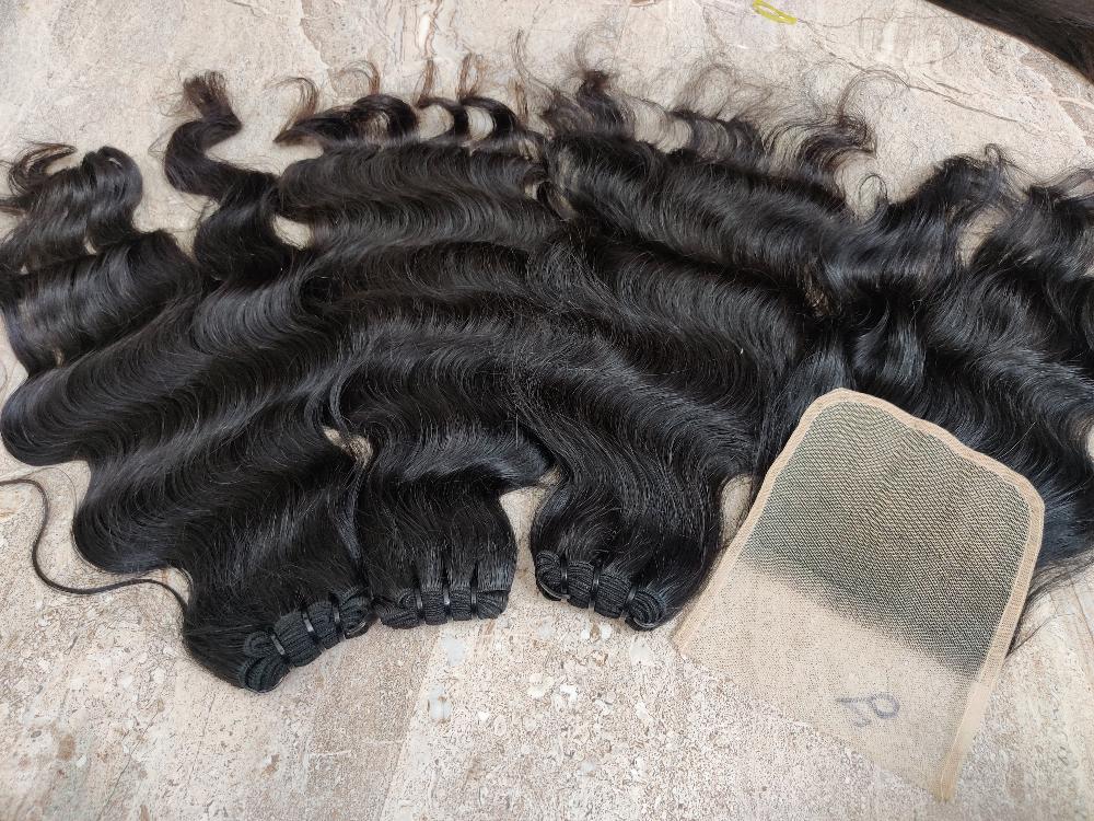 Natural Human Hair Bundles with Closure